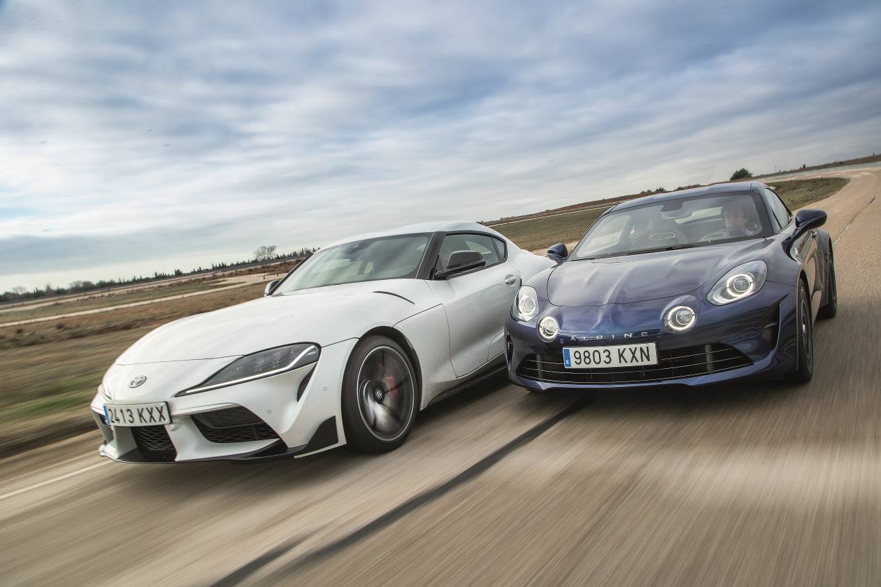 Comparativa Alpine A110 vs Toyota GR Supra: deportivos de pura raza