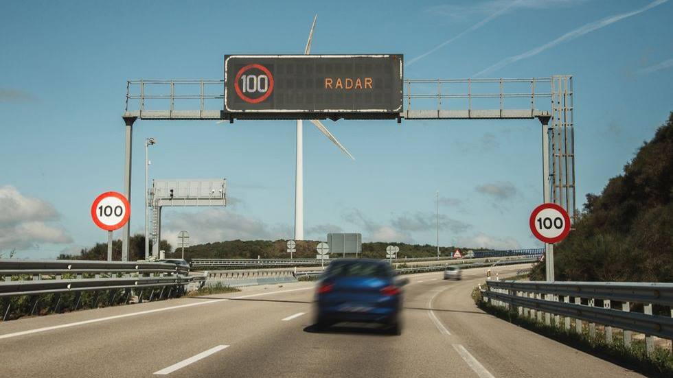 Los radares fijos y de tramo que más recaudaron en 2019, según la propia DGT