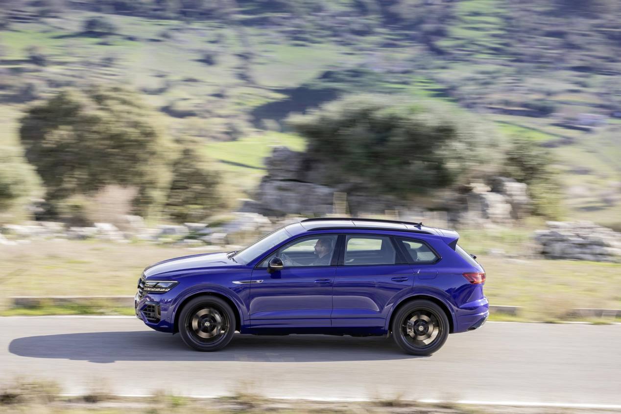 VW Touareg R: la versión más potente del SUV, híbrida plug-in