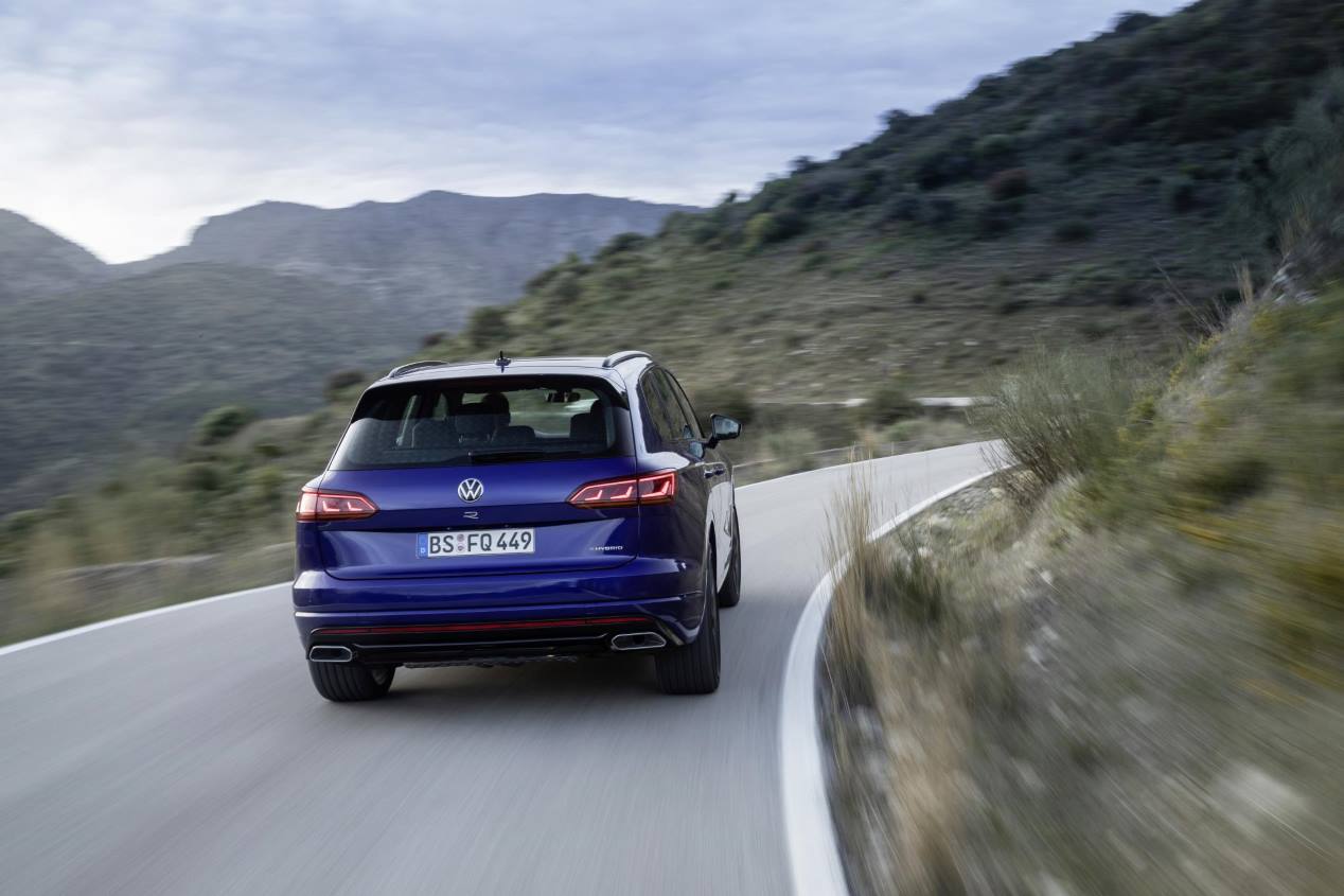 VW Touareg R: la versión más potente del SUV, híbrida plug-in