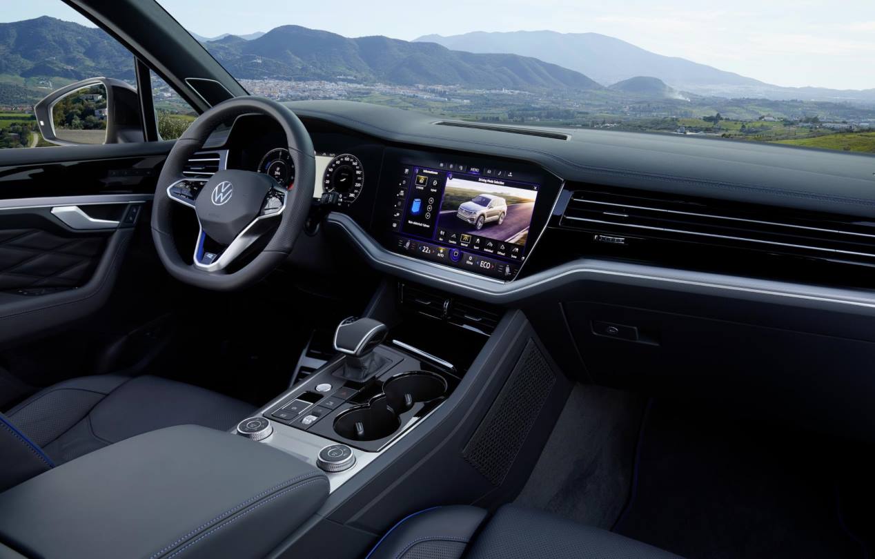 VW Touareg R: la versión más potente del SUV, híbrida plug-in