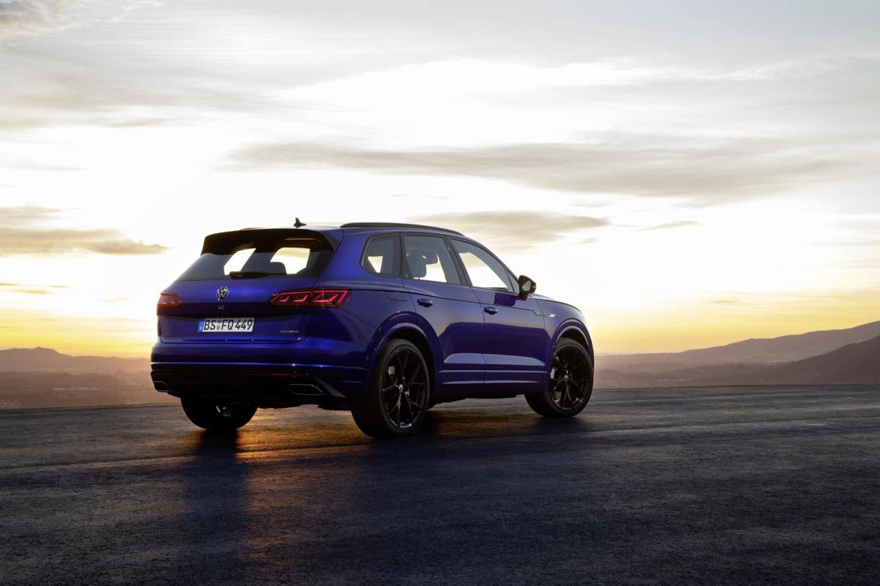 VW Touareg R: la versión más potente del SUV, híbrida plug-in