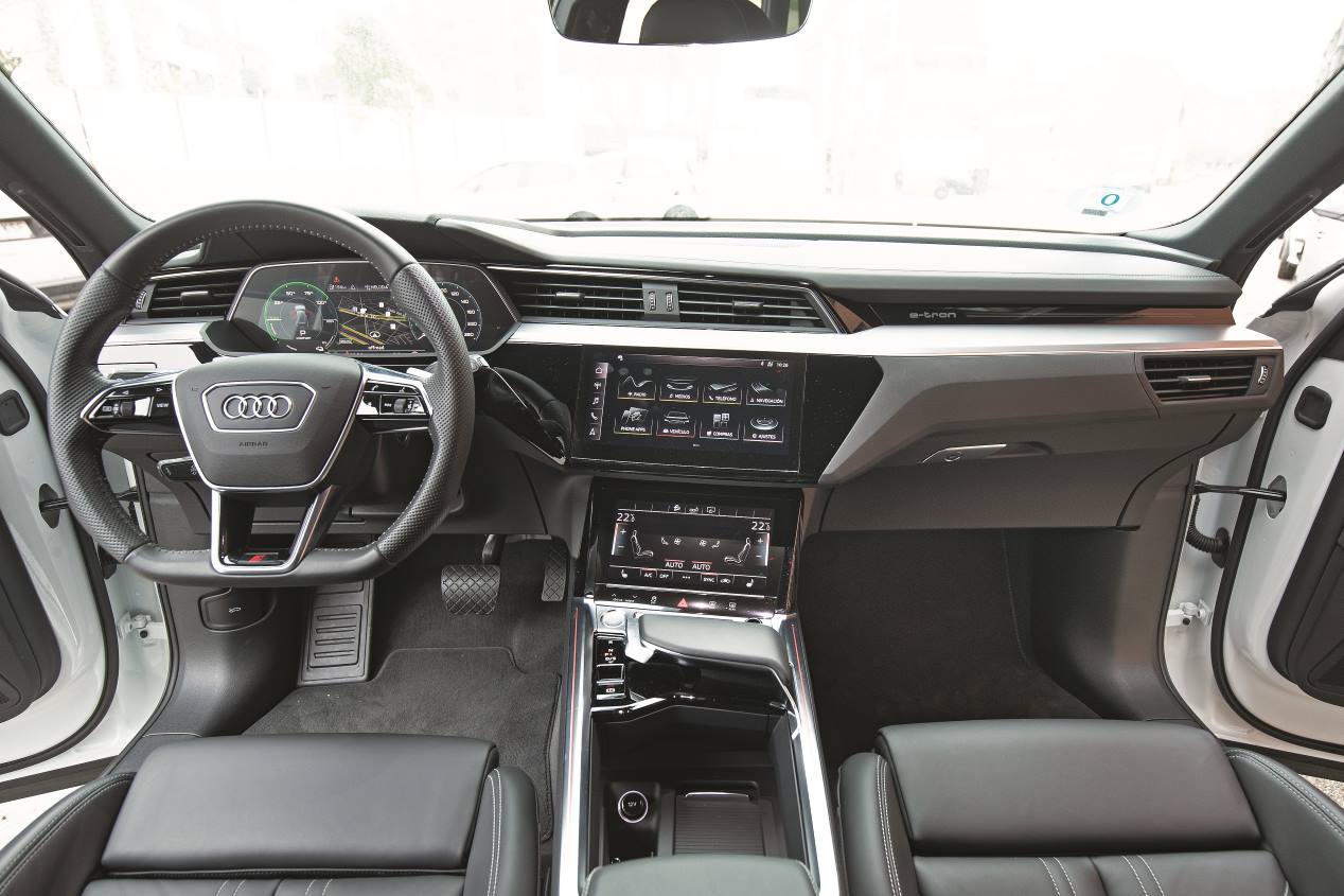 Audi e-tron, Jaguar i-Pace y Mercedes EQC: tres súper eléctricos, frente a frente