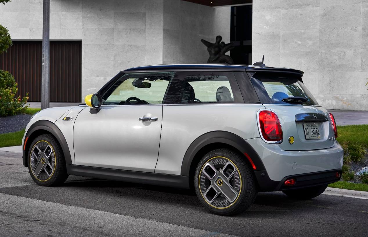 El Mini Cooper SE eléctrico, ya a la venta en España