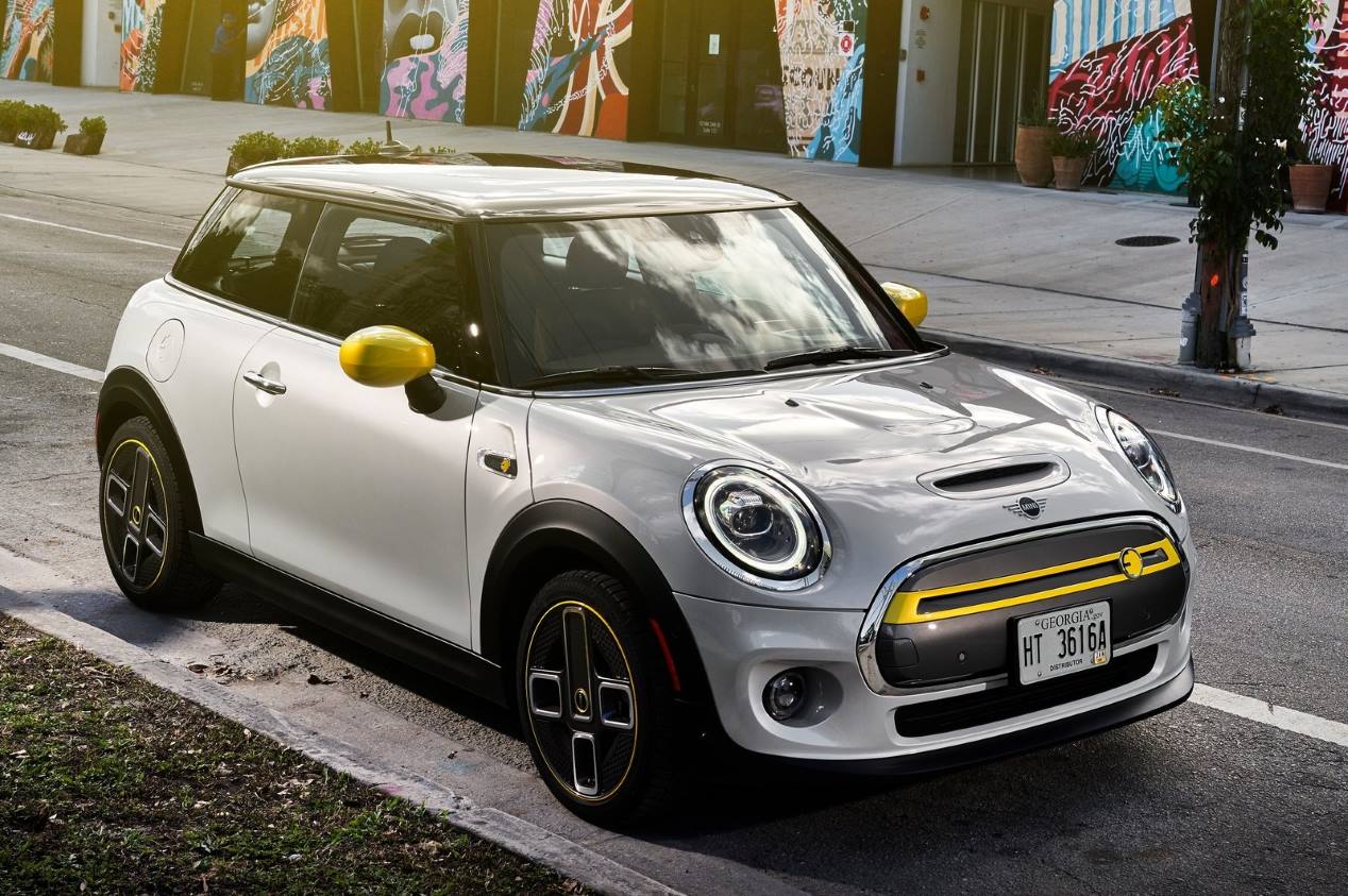 El Mini Cooper SE eléctrico, ya a la venta en España