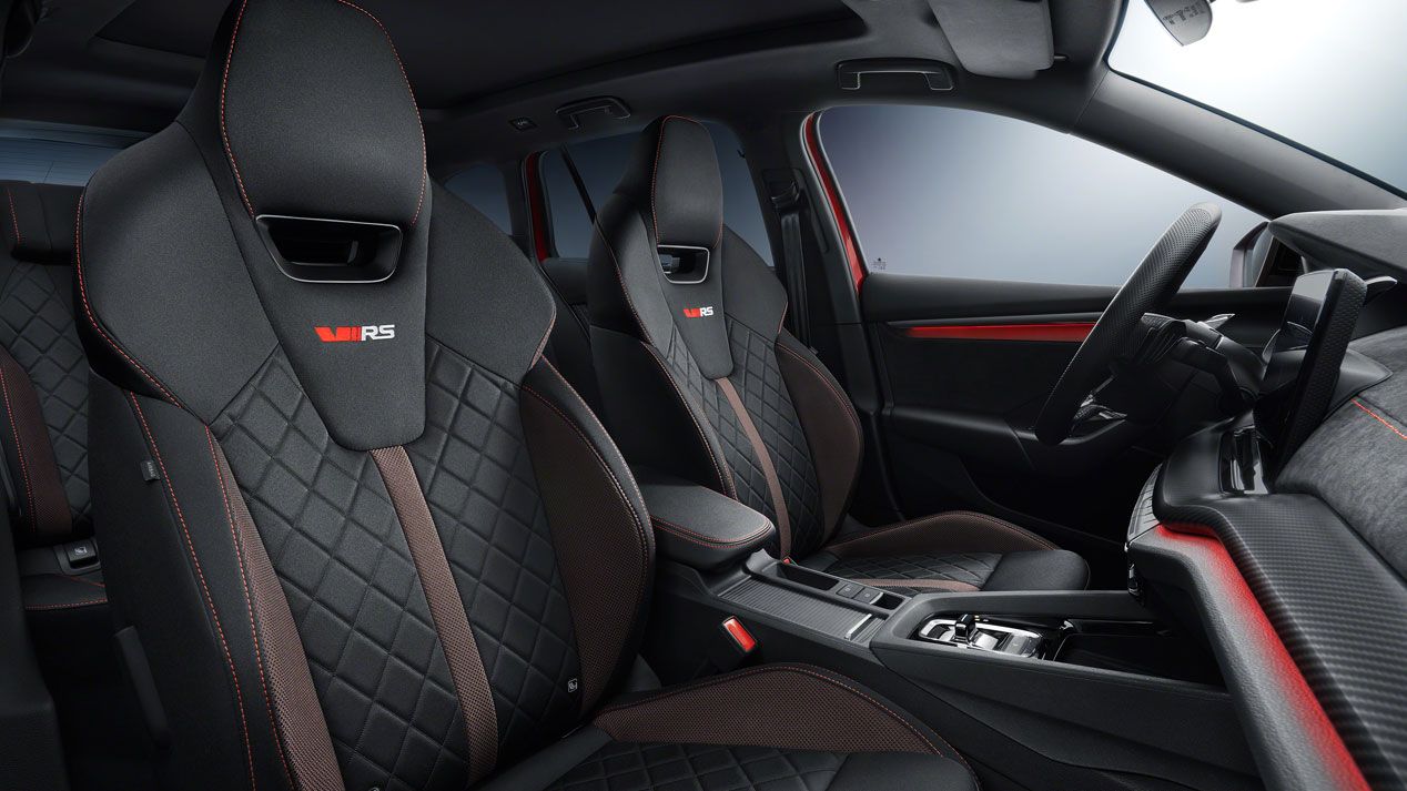 Skoda Octvia RS iV, las mejores fotos de la nueva berlina deportiva e híbrida enchufable