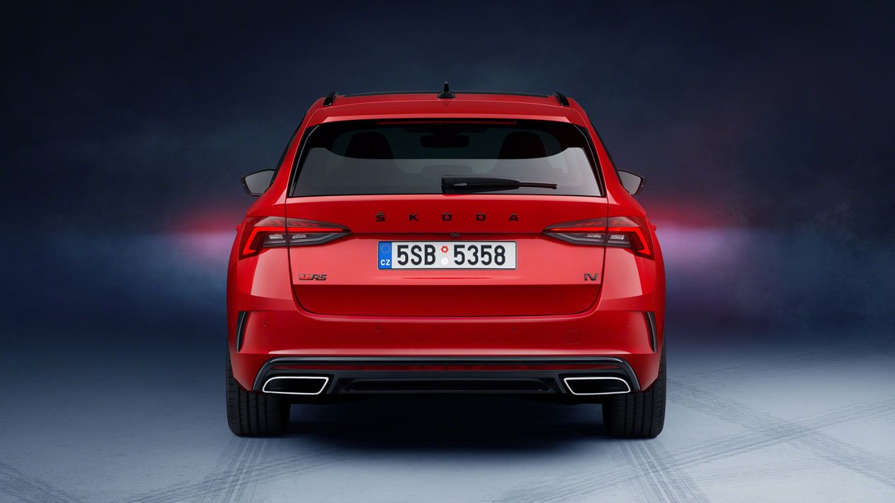 Skoda Octvia RS iV, las mejores fotos de la nueva berlina deportiva e híbrida enchufable
