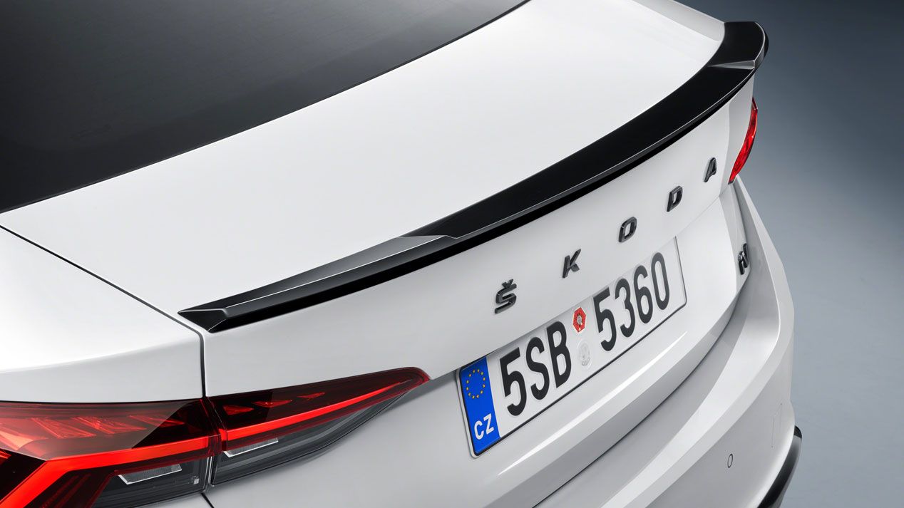 Skoda Octvia RS iV, las mejores fotos de la nueva berlina deportiva e híbrida enchufable