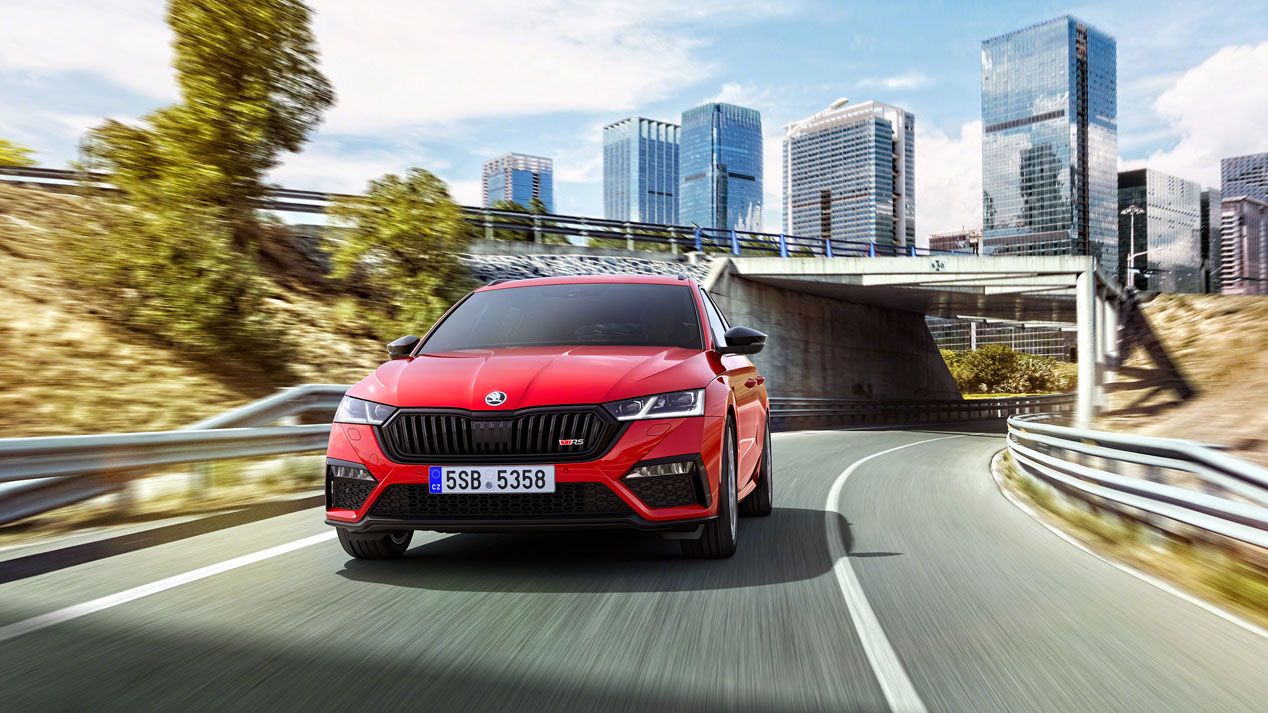 Skoda Octvia RS iV, las mejores fotos de la nueva berlina deportiva e híbrida enchufable