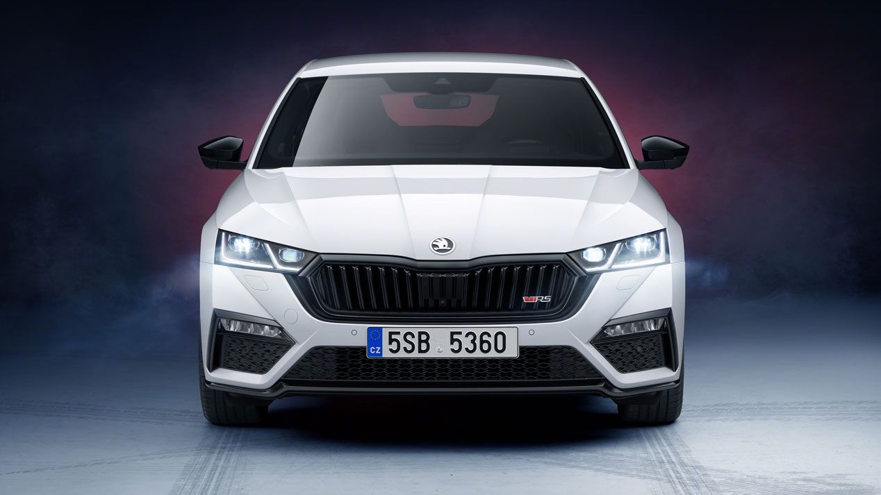 Skoda Octvia RS iV, las mejores fotos de la nueva berlina deportiva e híbrida enchufable
