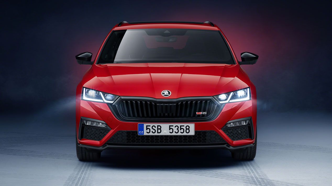 Skoda Octvia RS iV, las mejores fotos de la nueva berlina deportiva e híbrida enchufable
