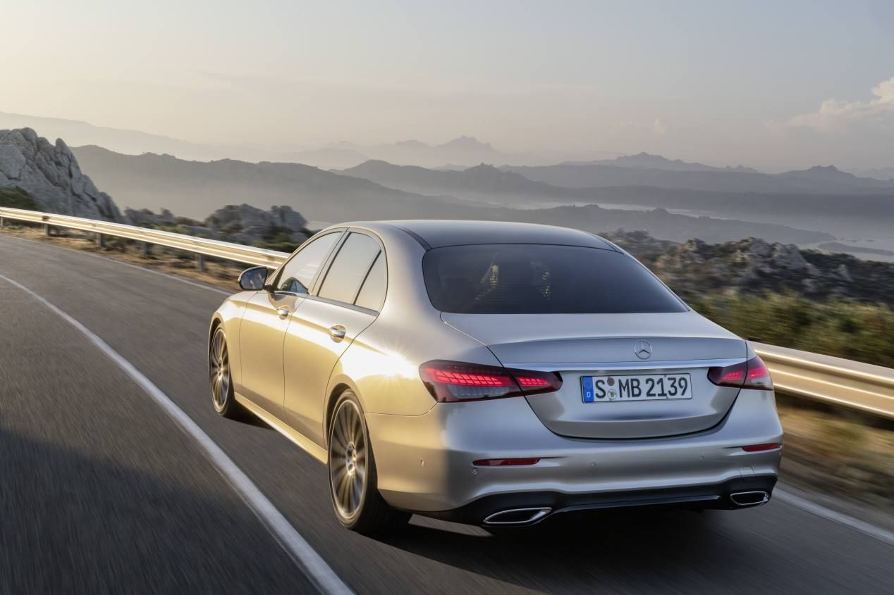 Mercedes Clase E 2020: las mejores imágenes oficiales de la renovada berlina
