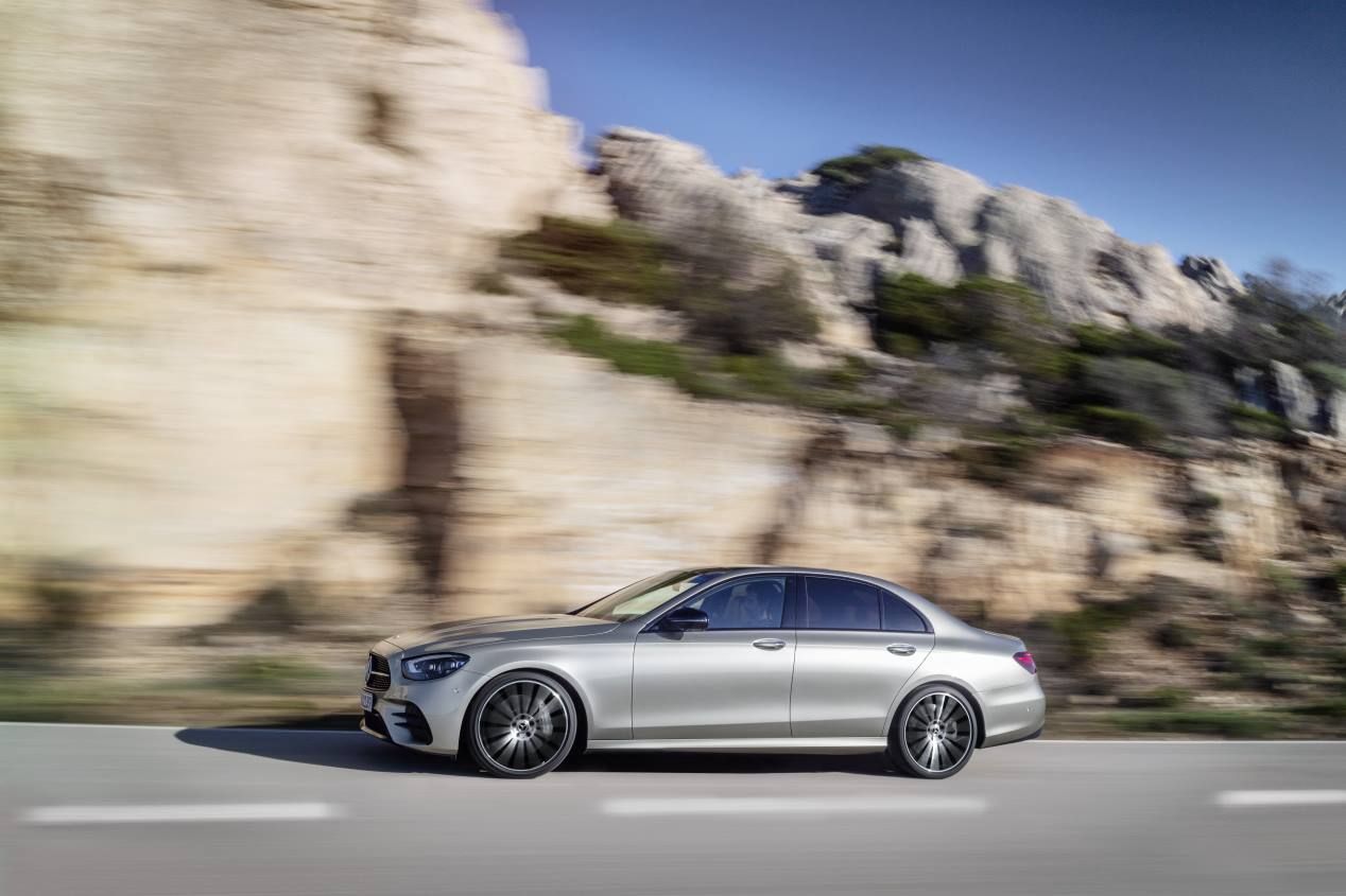 Mercedes Clase E 2020: las mejores imágenes oficiales de la renovada berlina