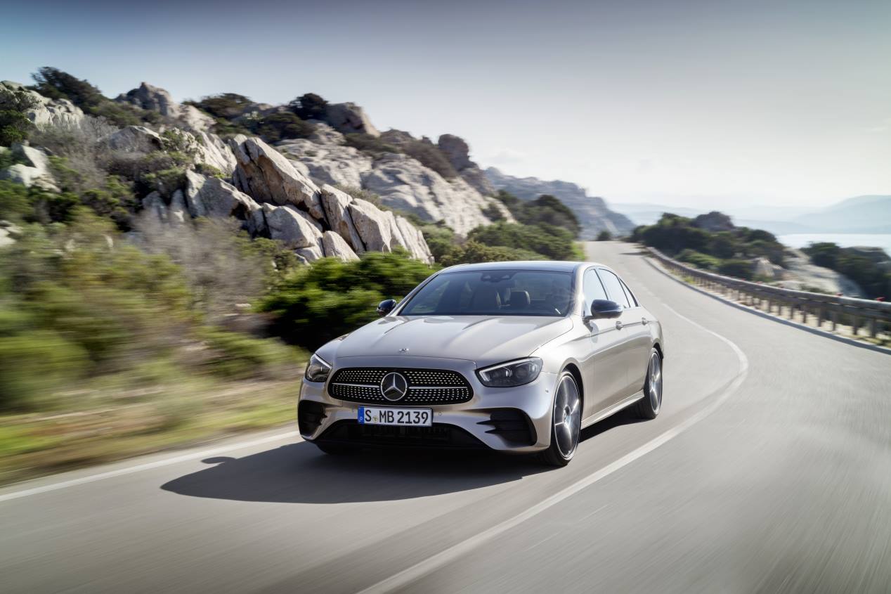 Mercedes Clase E 2020: las mejores imágenes oficiales de la renovada berlina