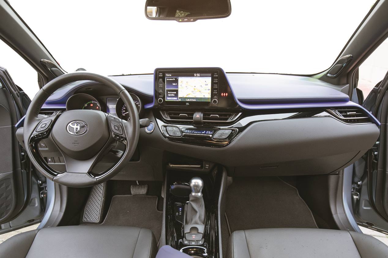 Comparativa SUV: Mazda CX-30 frente Toyota C-HR