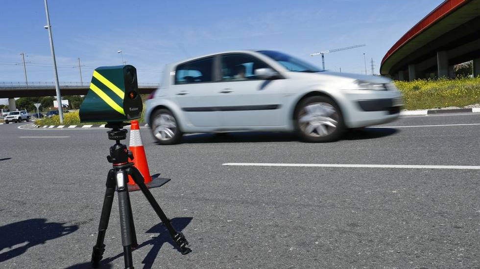 Este nuevo radar láser caza a 20 conductores cada 10 minutos: ¿dónde está?