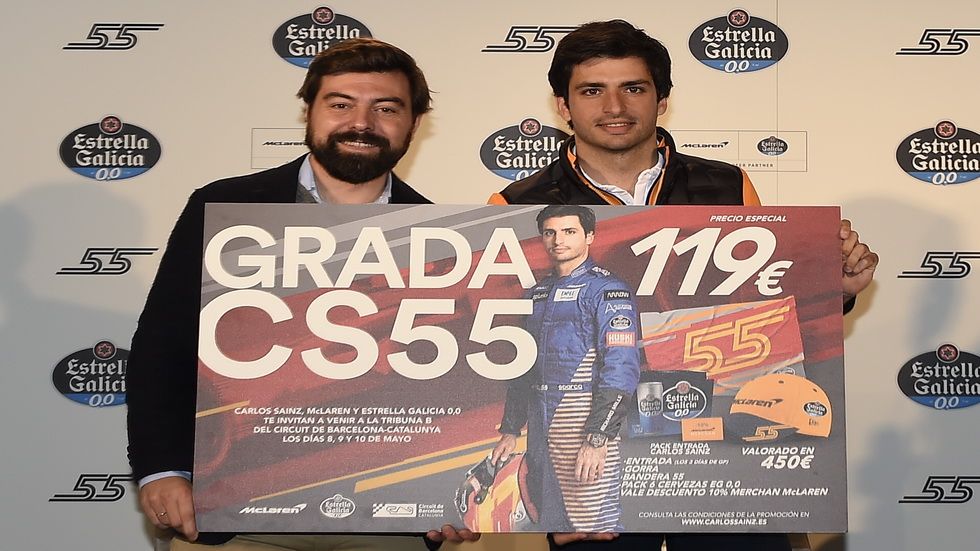 Sainz presenta la "Grada CS55"