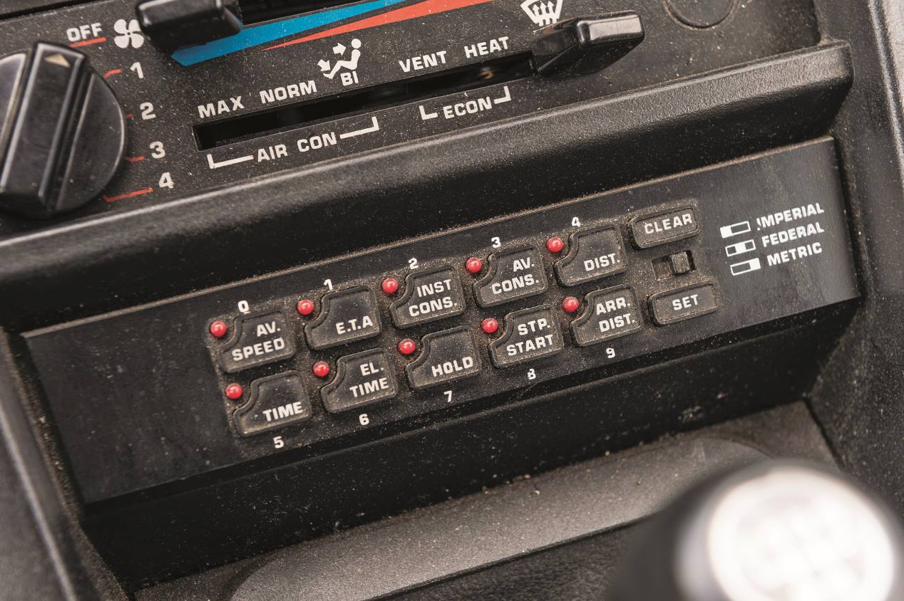 Rover Vitesse: un "ochentero" británico muy especial