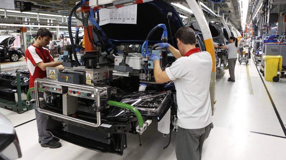 ¿Pararán las fábricas de coches españolas con el brote de coronavirus? 