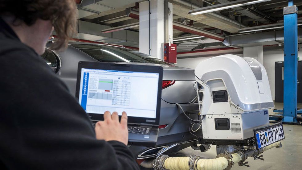 Por qué los coches diésel emiten un 15% menos que los de gasolina: ¿mito o realidad?