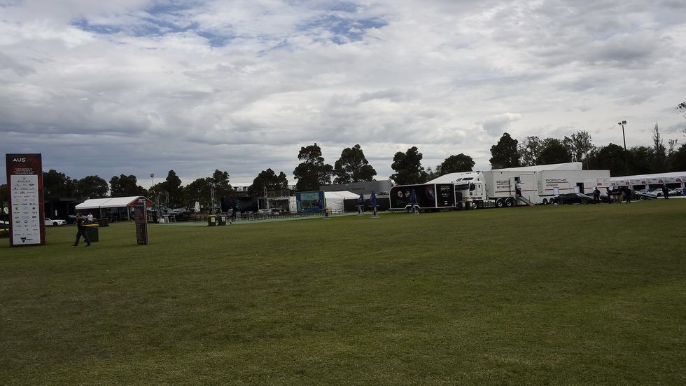 Así estaba el paddock esta mañana en el circuito de Melbourne