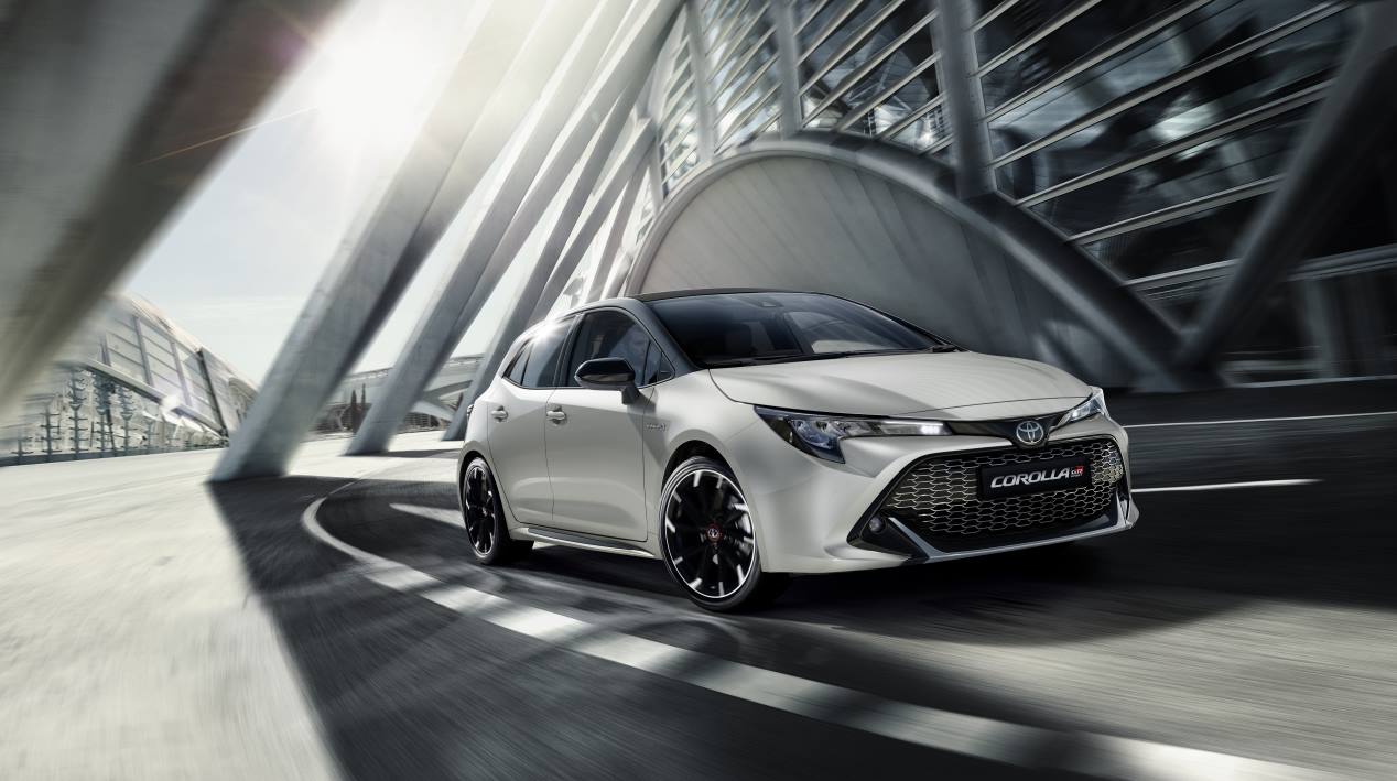 Toyota Corolla GR-Sport: las mejores fotos del nuevo deportivo híbrido