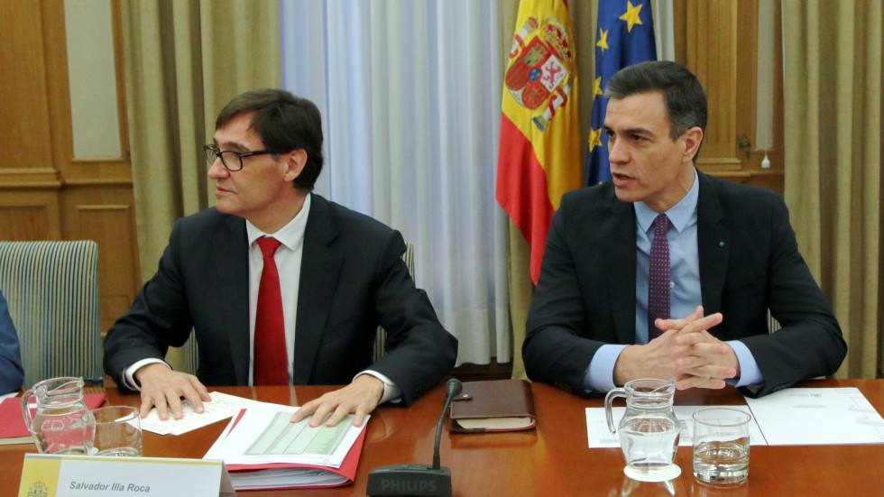 El presidente del Gobierno, Pedro Sánchez junto al ministro de Sanidad, Salvador Illa (Imagen: Cordon Press)