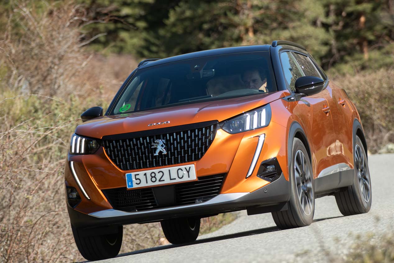 Peugoet 2008 Puretech & Renault Captur TCe: los nuevos SUV, frente a frente.