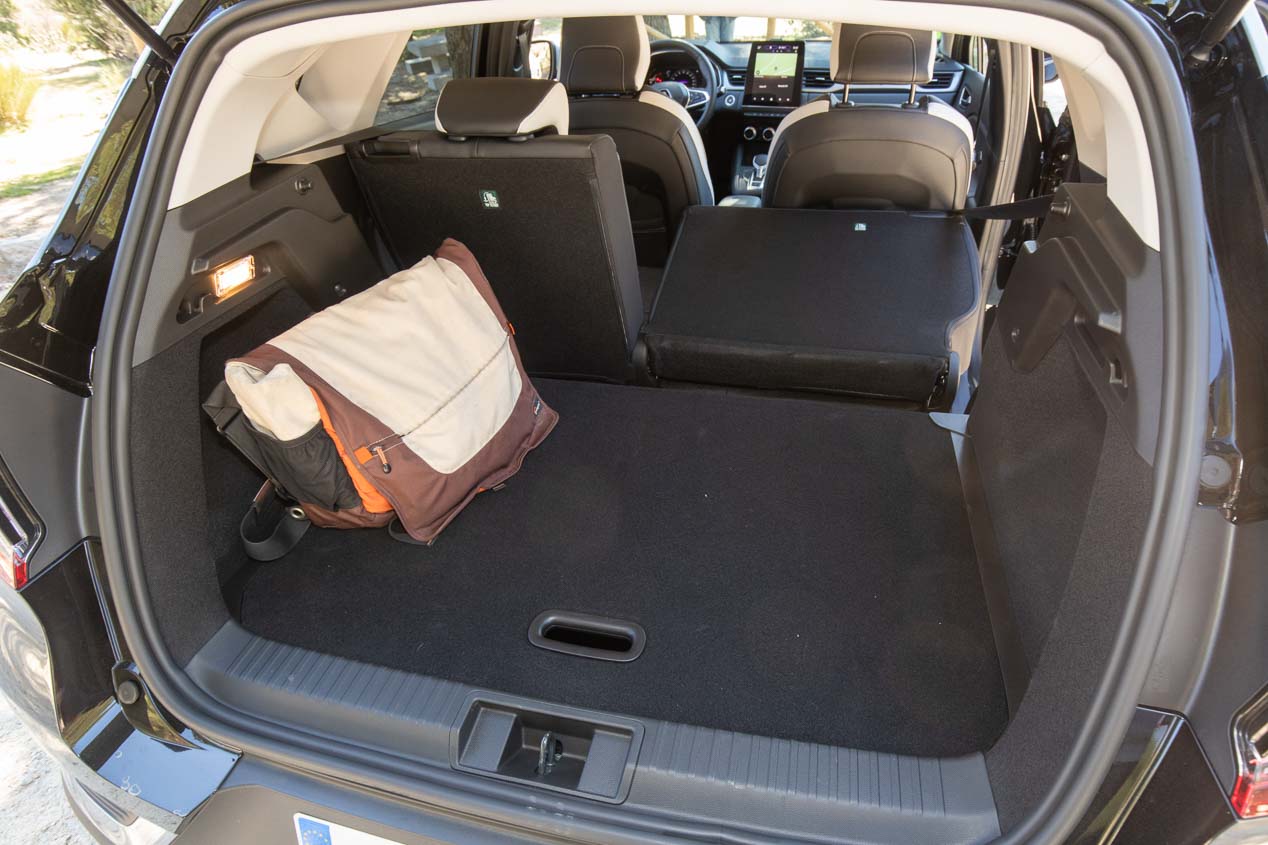 Peugoet 2008 Puretech & Renault Captur TCe: los nuevos SUV, frente a frente.
