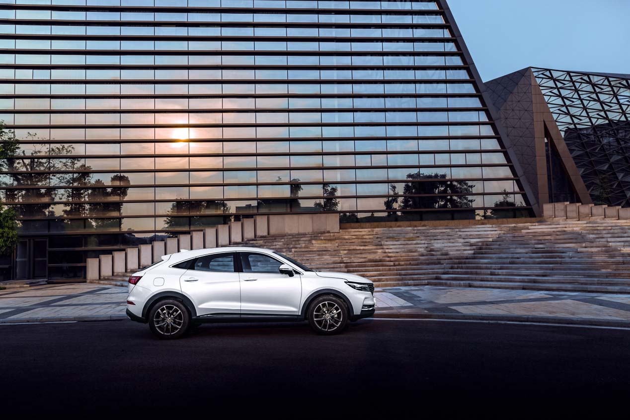DFSK IX5: un SUV coupé a precio de derribo