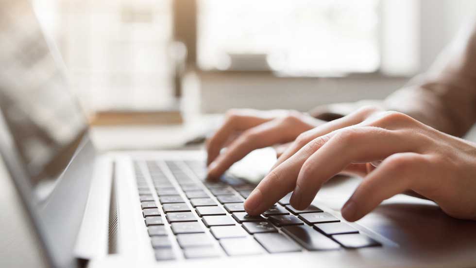 Los trámites de la DGT y de tu coche que ya puedes hacer online, sin salir de casa