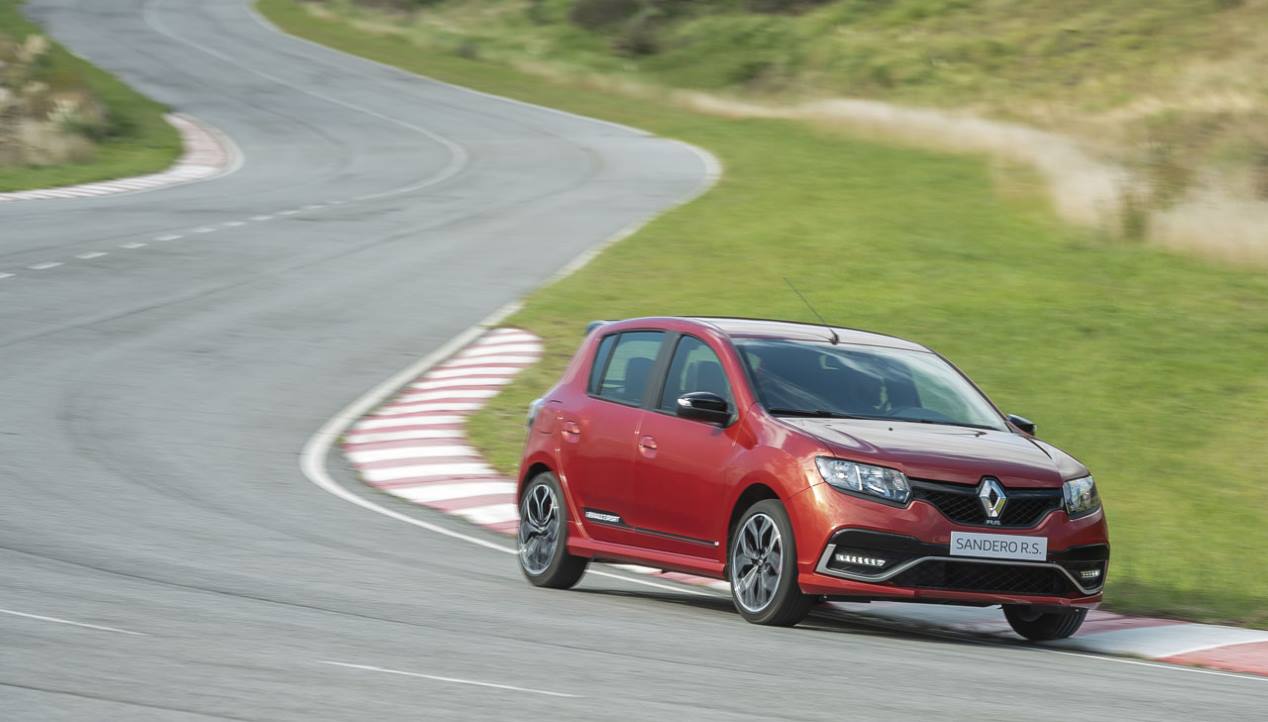 Renault Sandero RS 2020: las mejores fotos del renovado y barato deportivo