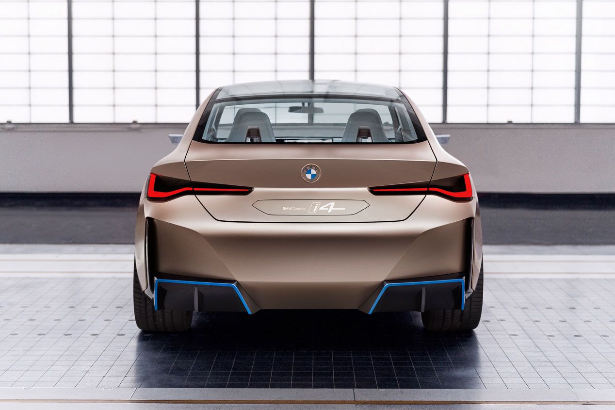 BMW i4: del concept, a la próxima berlina eléctrica de calle de la marca