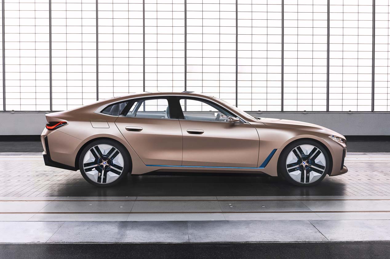 BMW i4: del concept, a la próxima berlina eléctrica de calle de la marca
