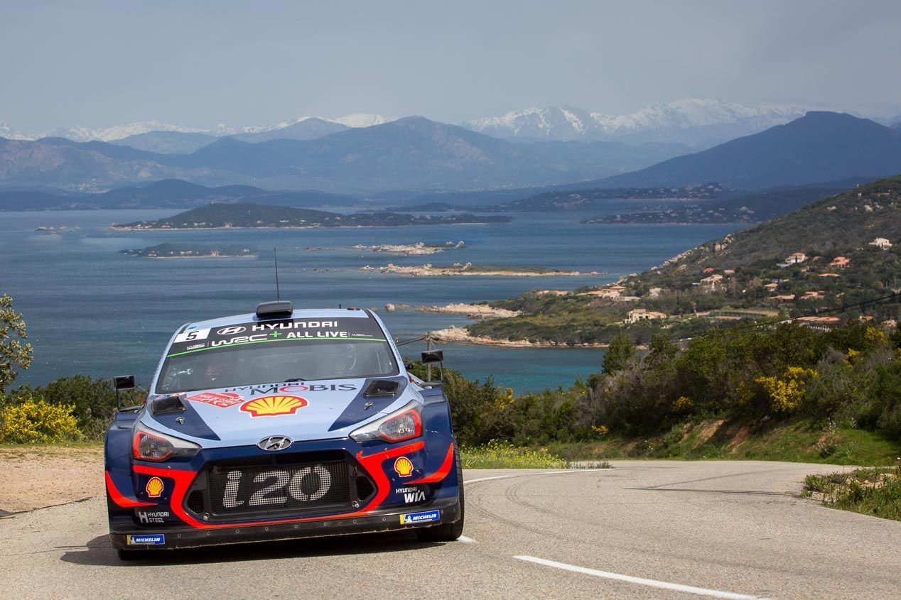 Las mejores imágenes del Hyundai i20 Coupé WRC en el Mundial de Rallyes
