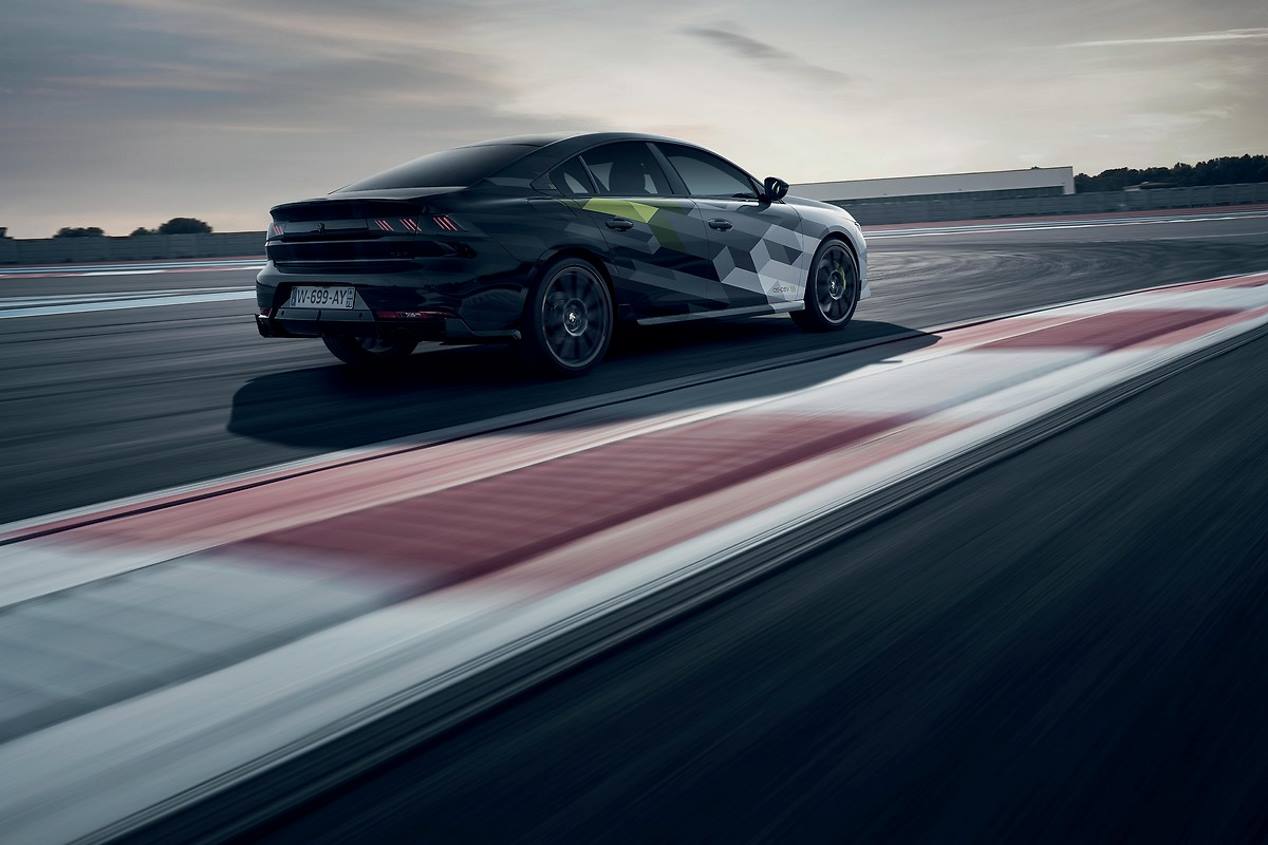 Peugeot 508 PSE 2020: la berlina deportiva híbrida, casi a punto