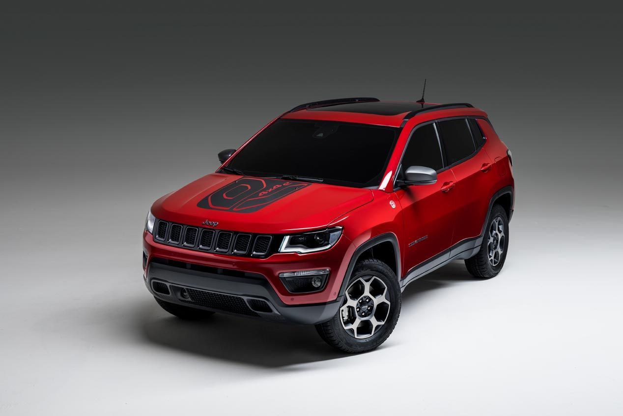 Los nuevos Jeep Renegade y Compass 4xe híbridos plug-in, en vídeo