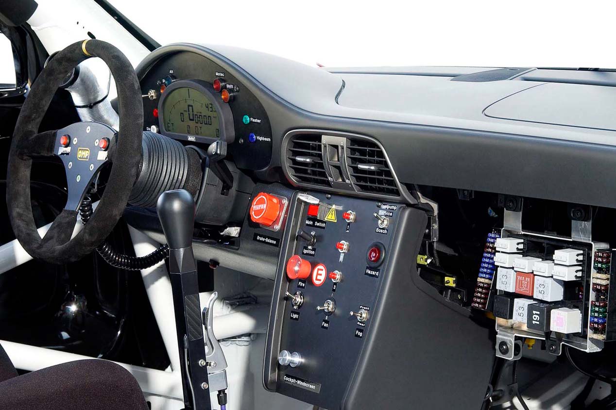 La evolución de los volantes de Porsche en competición 
