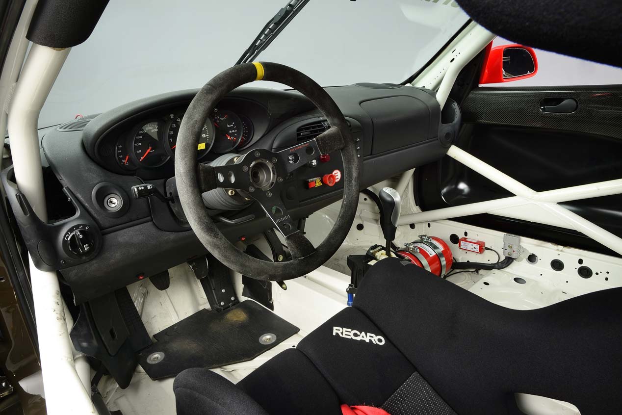 La evolución de los volantes de Porsche en competición 