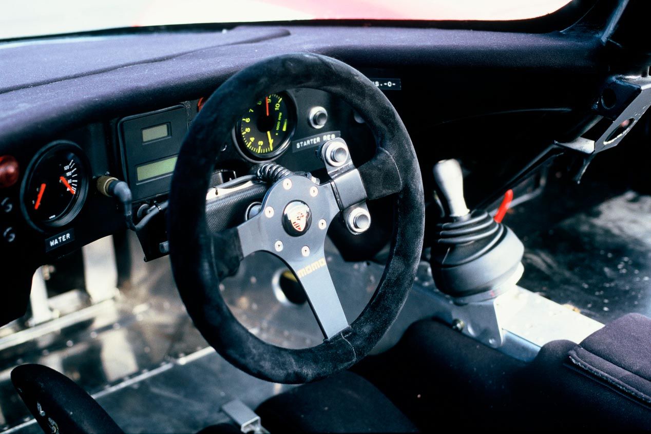 La evolución de los volantes de Porsche en competición 