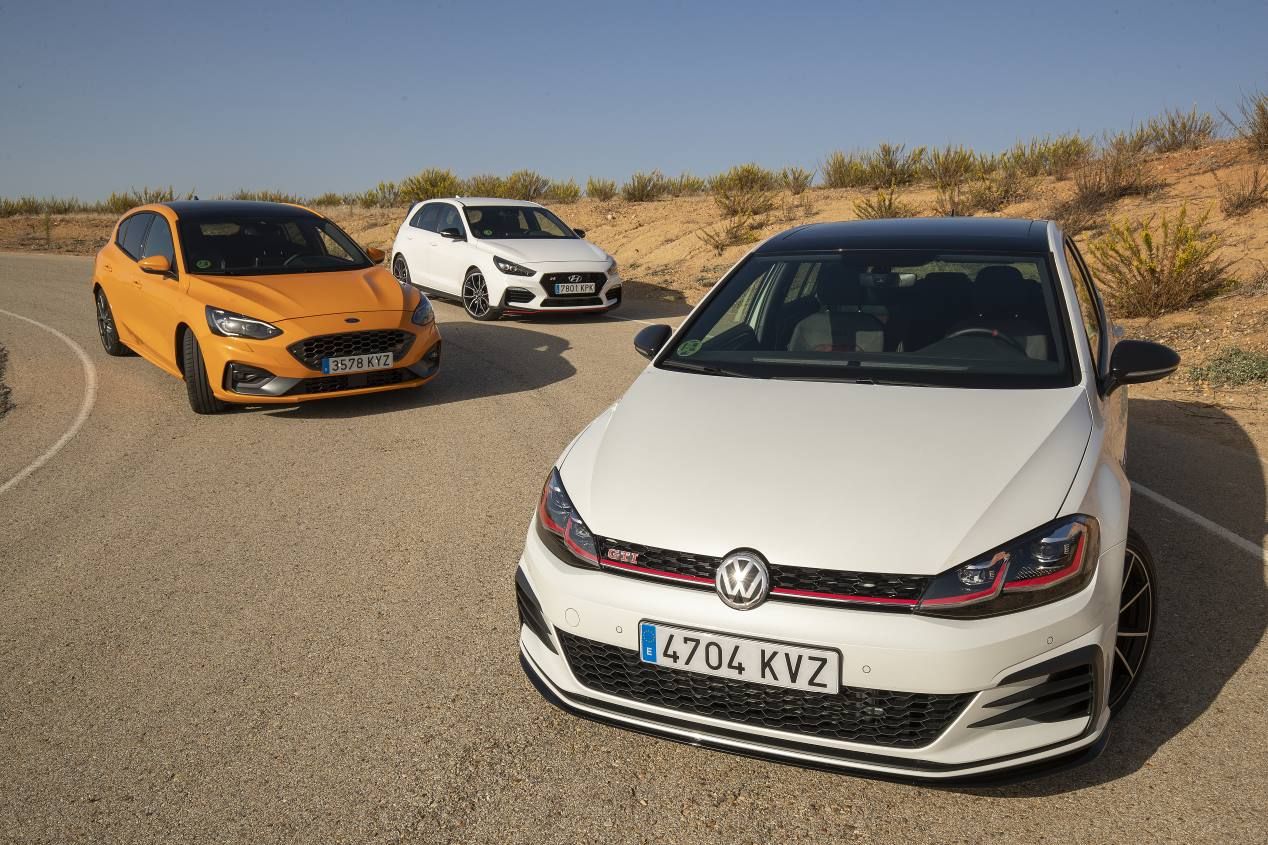 Ejemplos de profundidad de coche en fotografías de coches