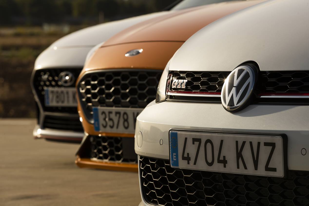 Ejemplos de profundidad de coche en fotografías de coches