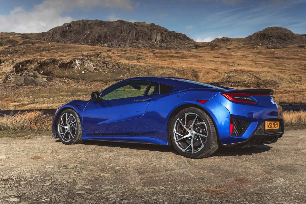 Clásico frente a moderno. Las diferencias y similitudes del Honda NSX