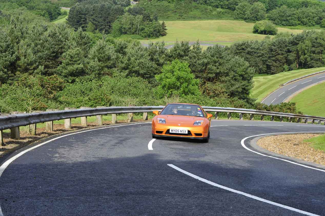 Clásico frente a moderno. Las diferencias y similitudes del Honda NSX