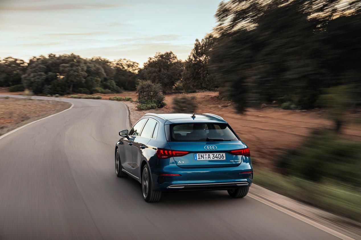 Audi A3 2020 frente a BMW Serie 1 y Mercedes Clase A, ¿quién gana a quién y en qué?