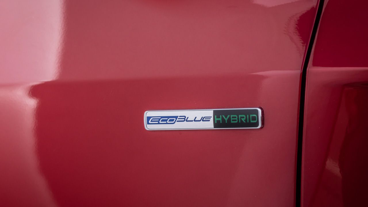 Ford  Kuga 2.0 EcoBlue Hybrid ST-Line