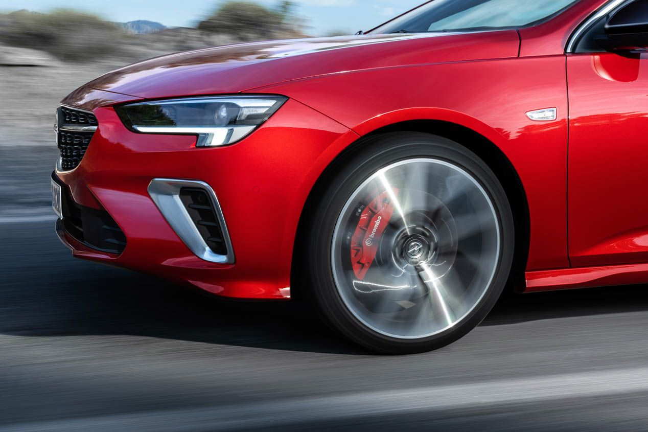 Opel Insignia 2020 vs Peugeot 508: dos berlinas llenas de puntos fuertes
