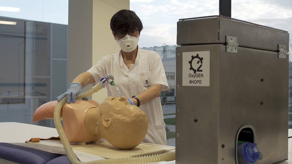 Coronavirus. Seat  fabrica respiradores en su planta de Martorell