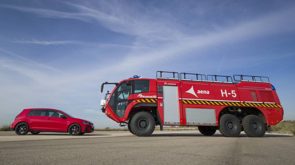 La técnica del contraste en las fotografías de pruebas de coches