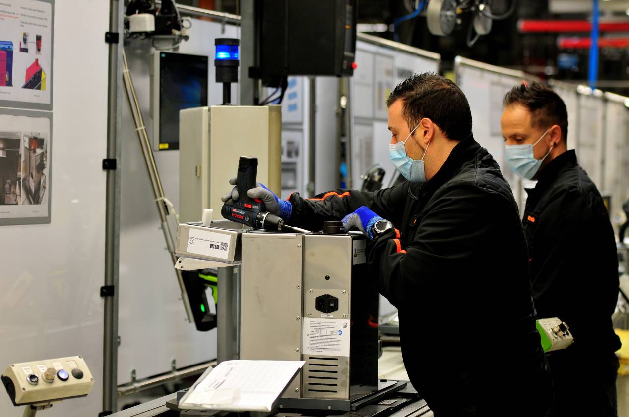 El proceso de fabricación del respirador OxyGEN de Seat, en imágenes